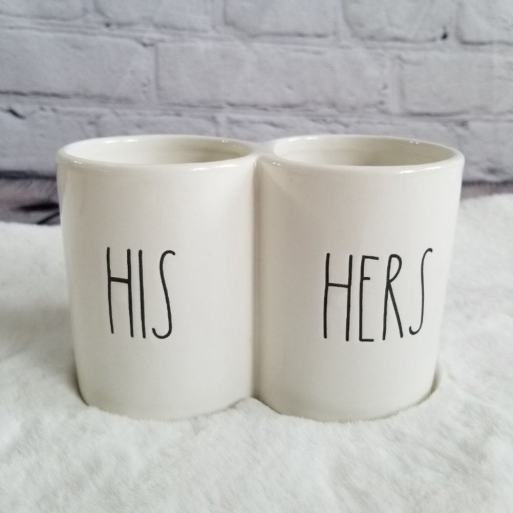 Toothbrush holder